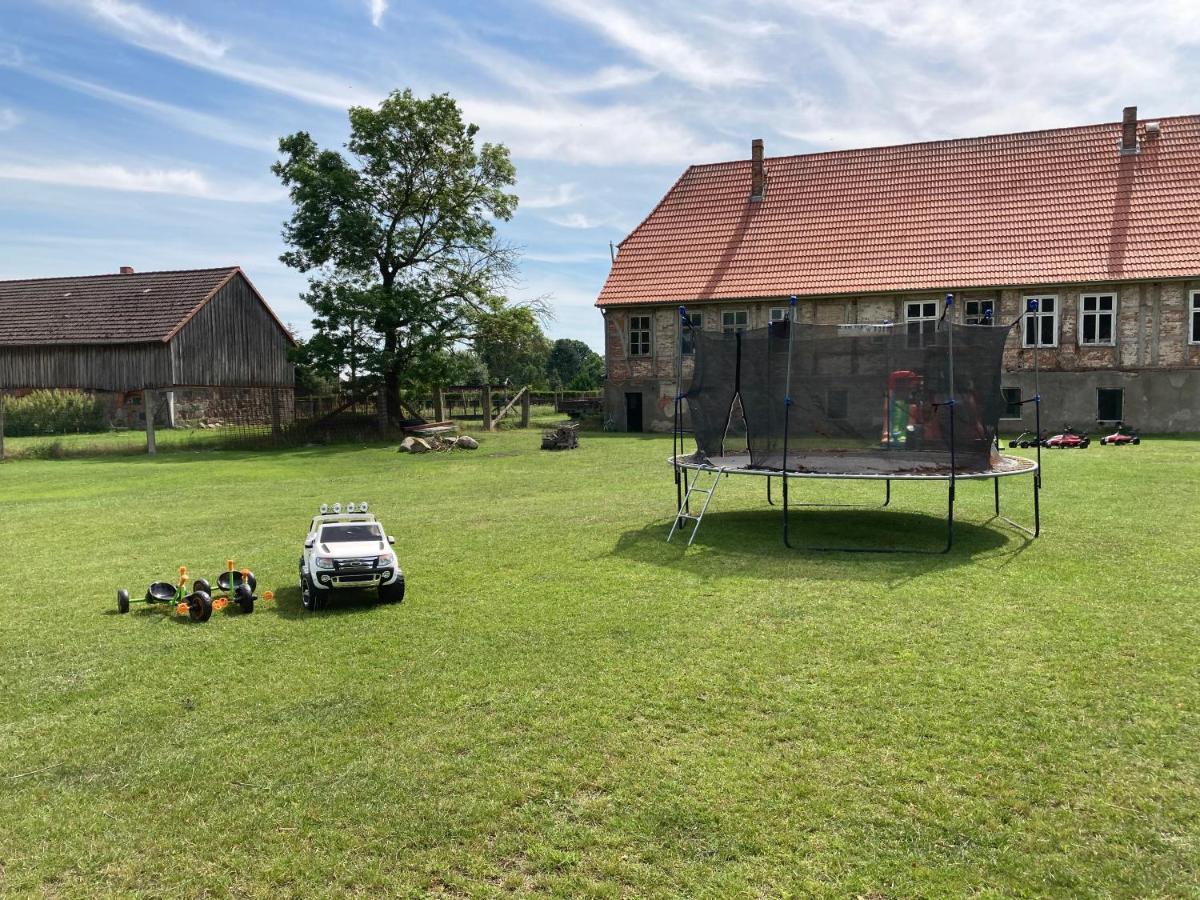 Gutshaus Pinnow Pinnow  Zewnętrze zdjęcie